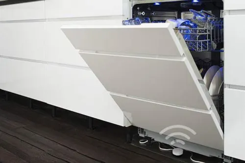 vuotovahti suojaa vesivahingolta Verisuren vuotovahti astianpesukoneen alla.