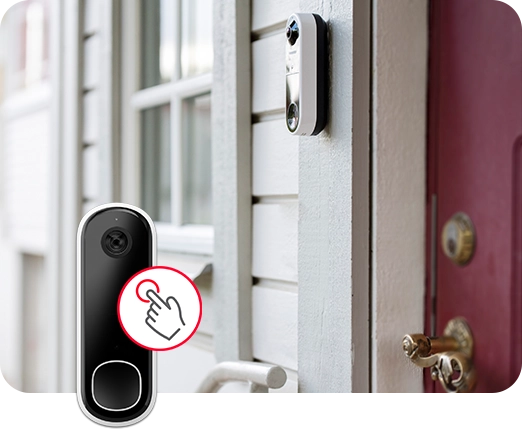 Etualalla Verisuren video-ovikello ja taustalla kuva ovikellosta oven vieressä.