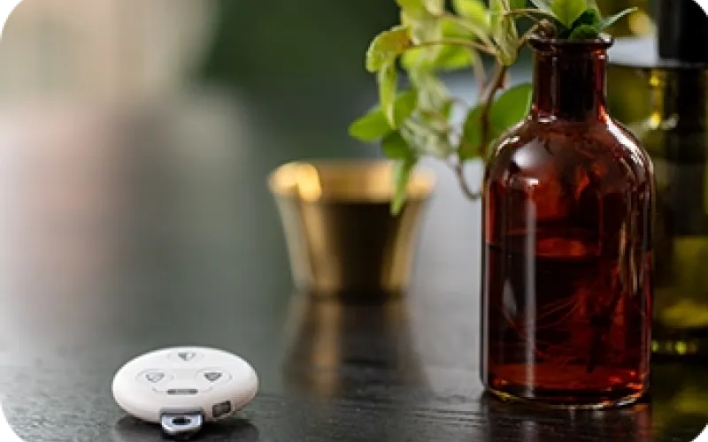 Verisuren kauko-ohjain pöydällä.